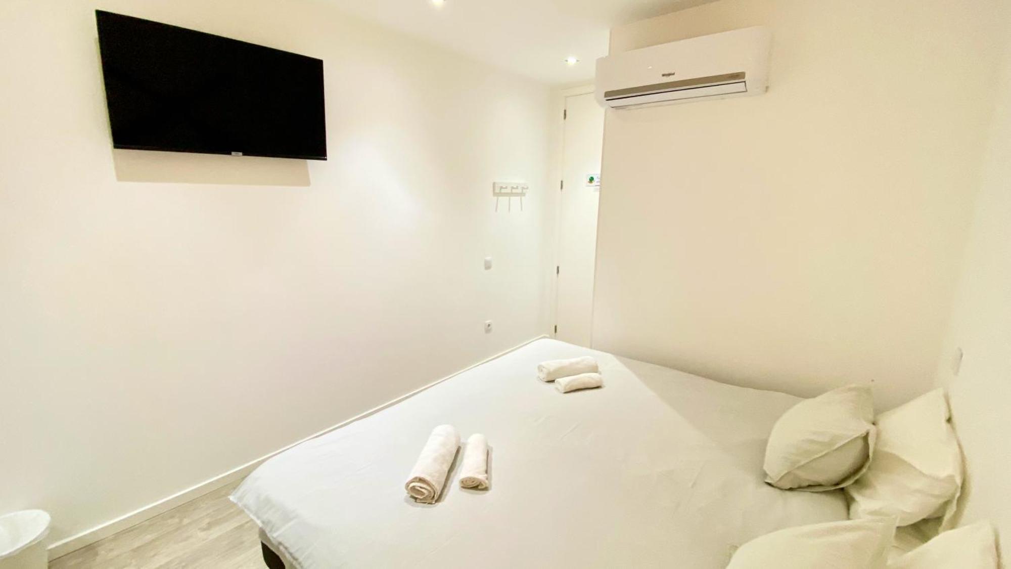 Casa Amarela Guesthouse Albufeira Luaran gambar
