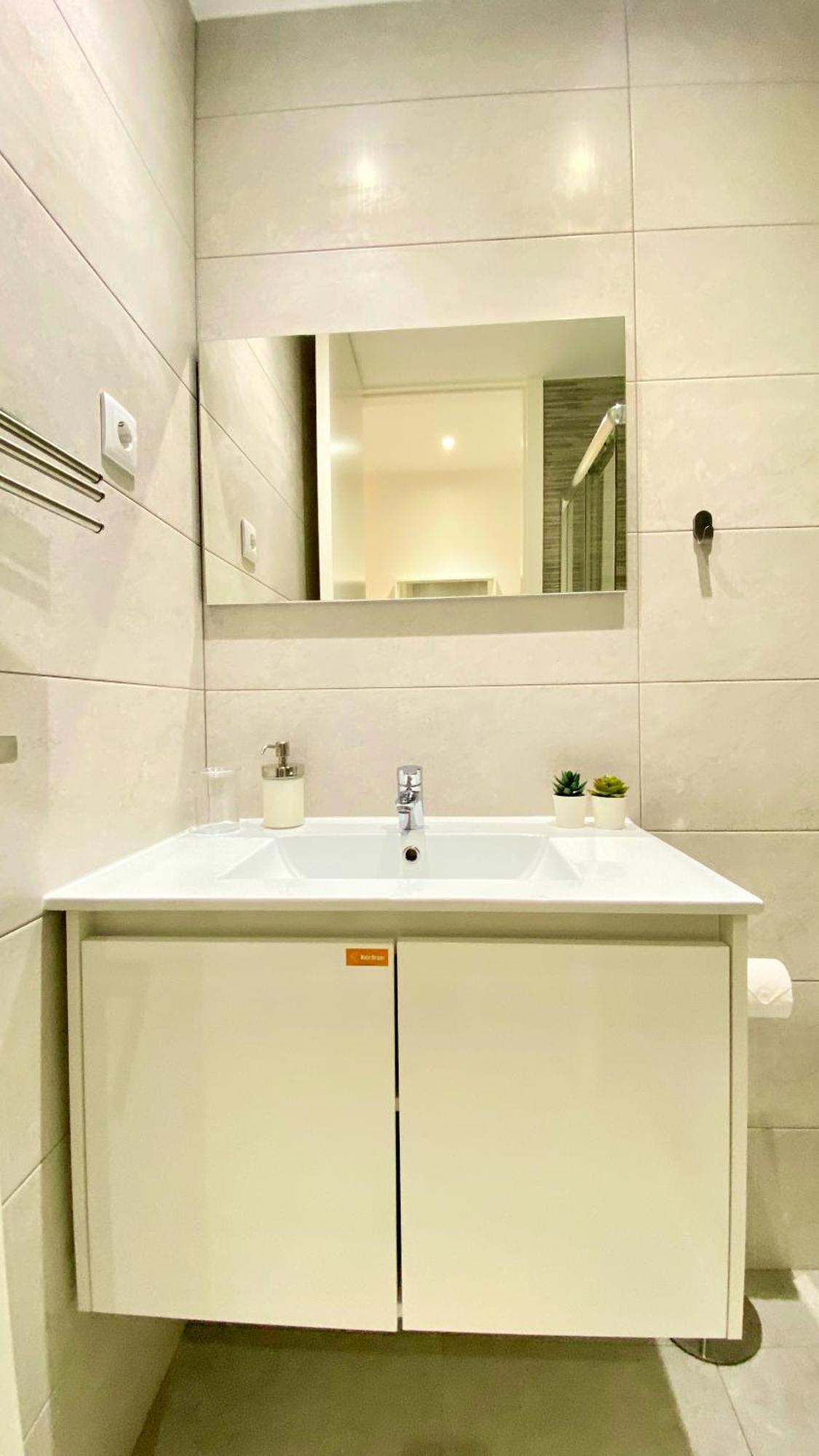 Casa Amarela Guesthouse Albufeira Luaran gambar